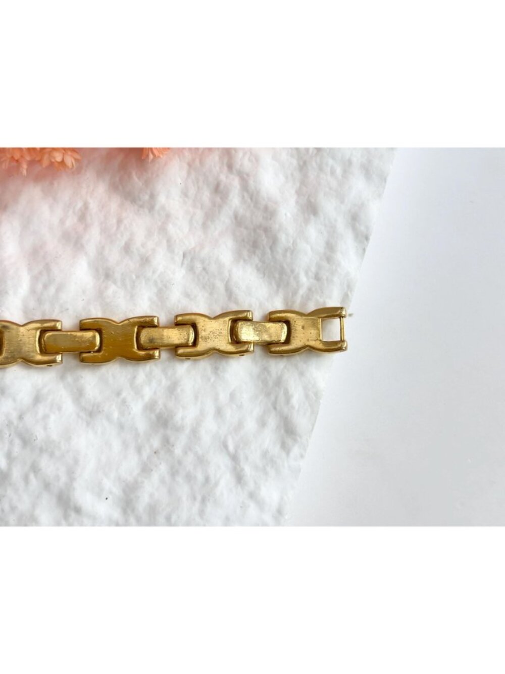 Fantasy Link Paneled Art Deco Inspired Gold Toned Chunky Vintage 80's Bracelet - Picture 8 of 13